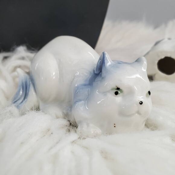 Vintage Ceramic Cat Figurines Blue White Set of 2 - Picture 9 of 9